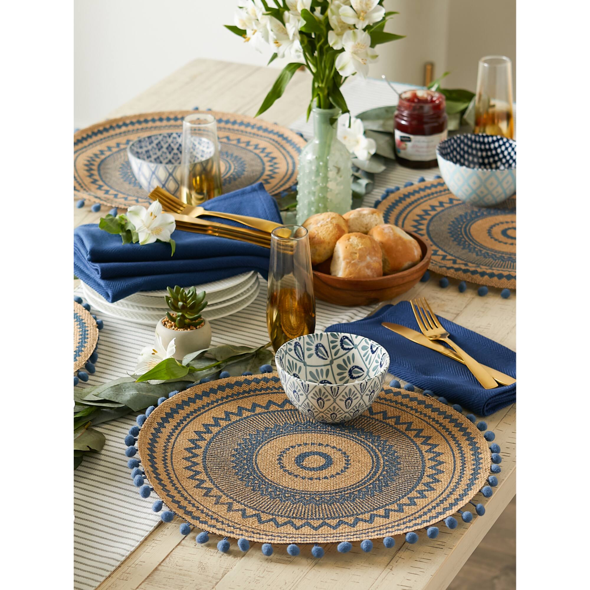 French Blue Aztec Print On Natural Round Jute Placemat (Set of 6)